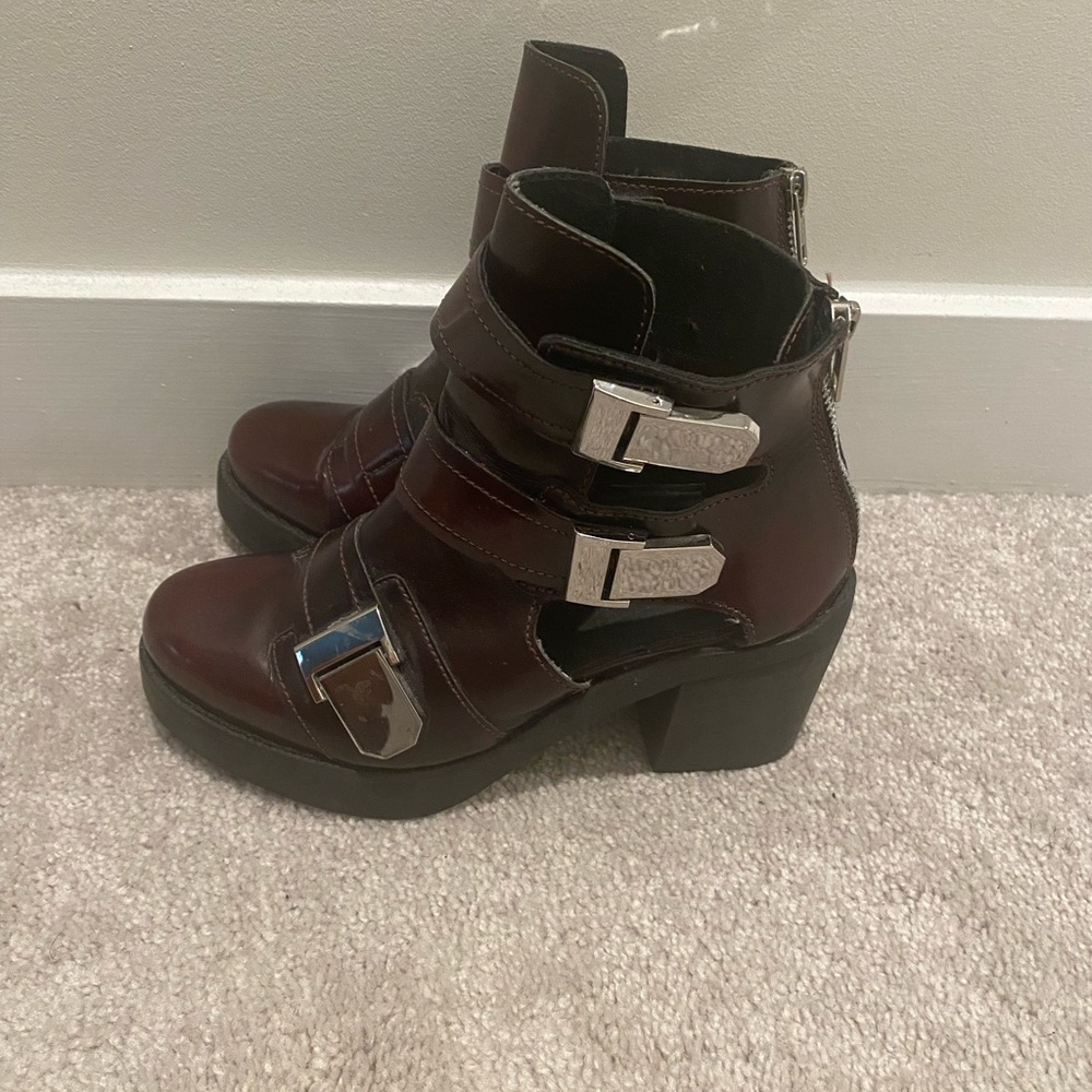 Topshop cut out boots